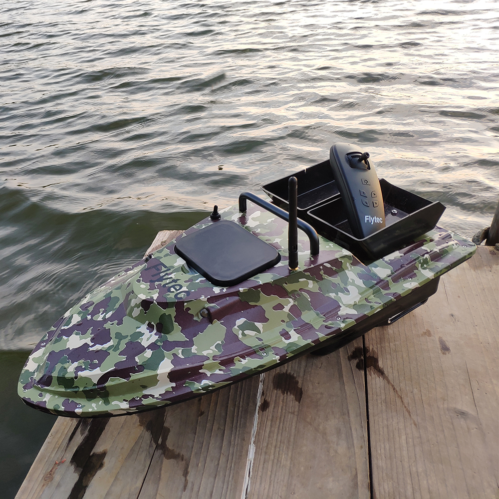 Flytec V007 Fishing Bait Boat With Fixed Speed Cruise Yaw Correction